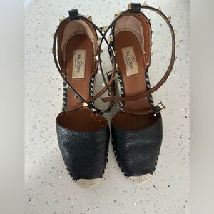 Authentic Valentino espadrille size 39 great condition